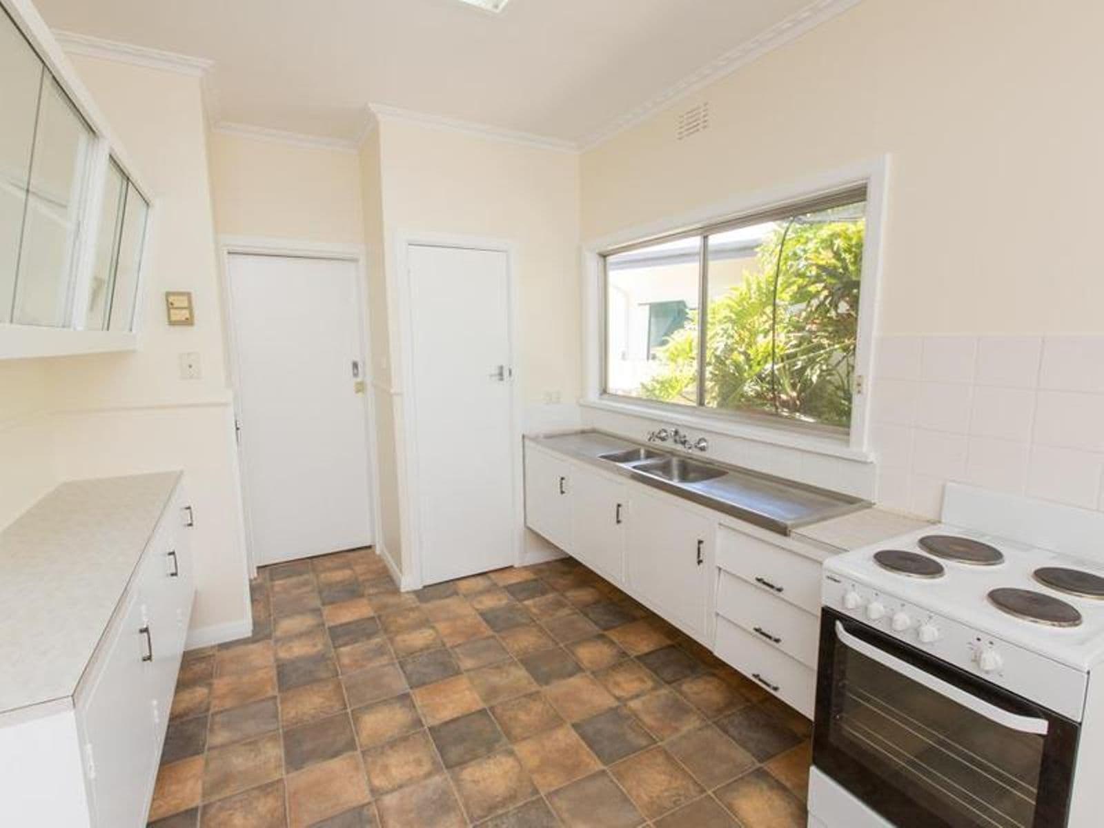 38 Hector  Street, Mildura - Thumbnail 3