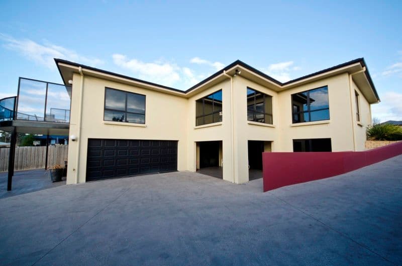 32 Holyman Drive, PROSPECT VALE TAS 7250, Prospect Vale - Thumbnail 3