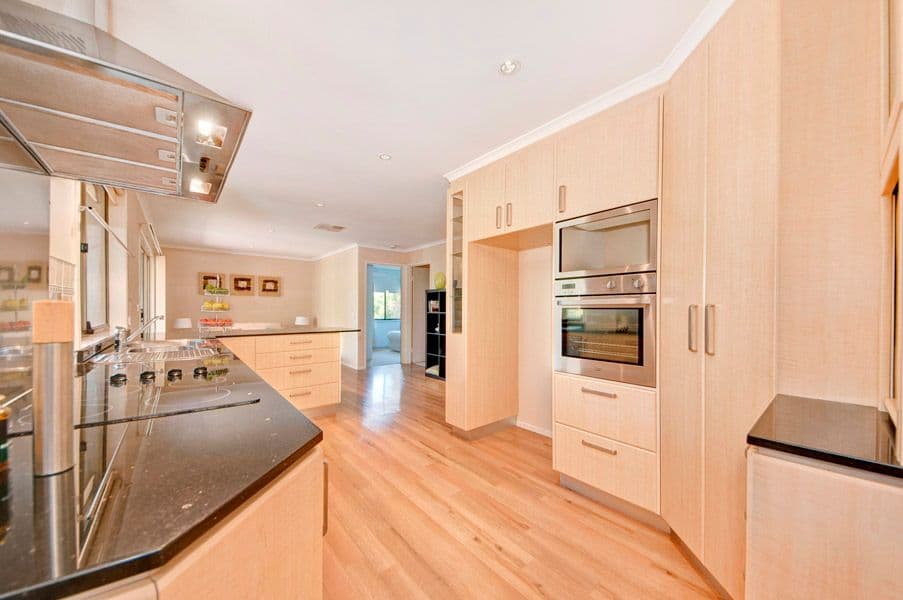 24 Bertram Street, FADDEN ACT 2904, Fadden - Image 1