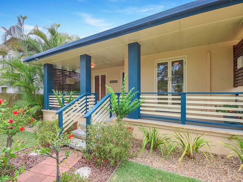 64 Shields Street, REDCLIFFE QLD 4020, Redcliffe - Thumbnail 2