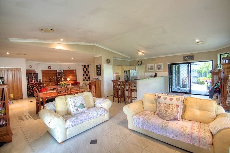 51 Heritage Drive, BRASSALL QLD 4305, Brassall - Thumbnail 4