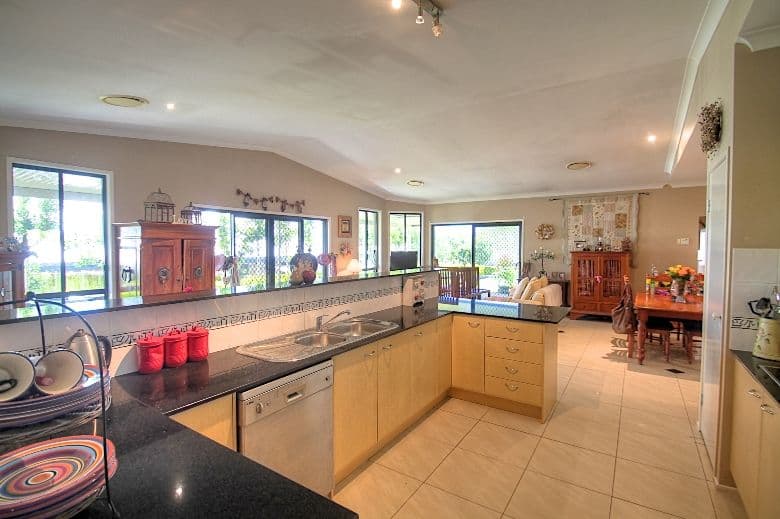 51 Heritage Drive, BRASSALL QLD 4305, Brassall - Thumbnail 8