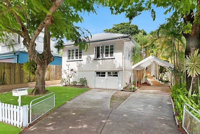 4 Lang Street, Bilinga QLD 4225, Bilinga - Image 1