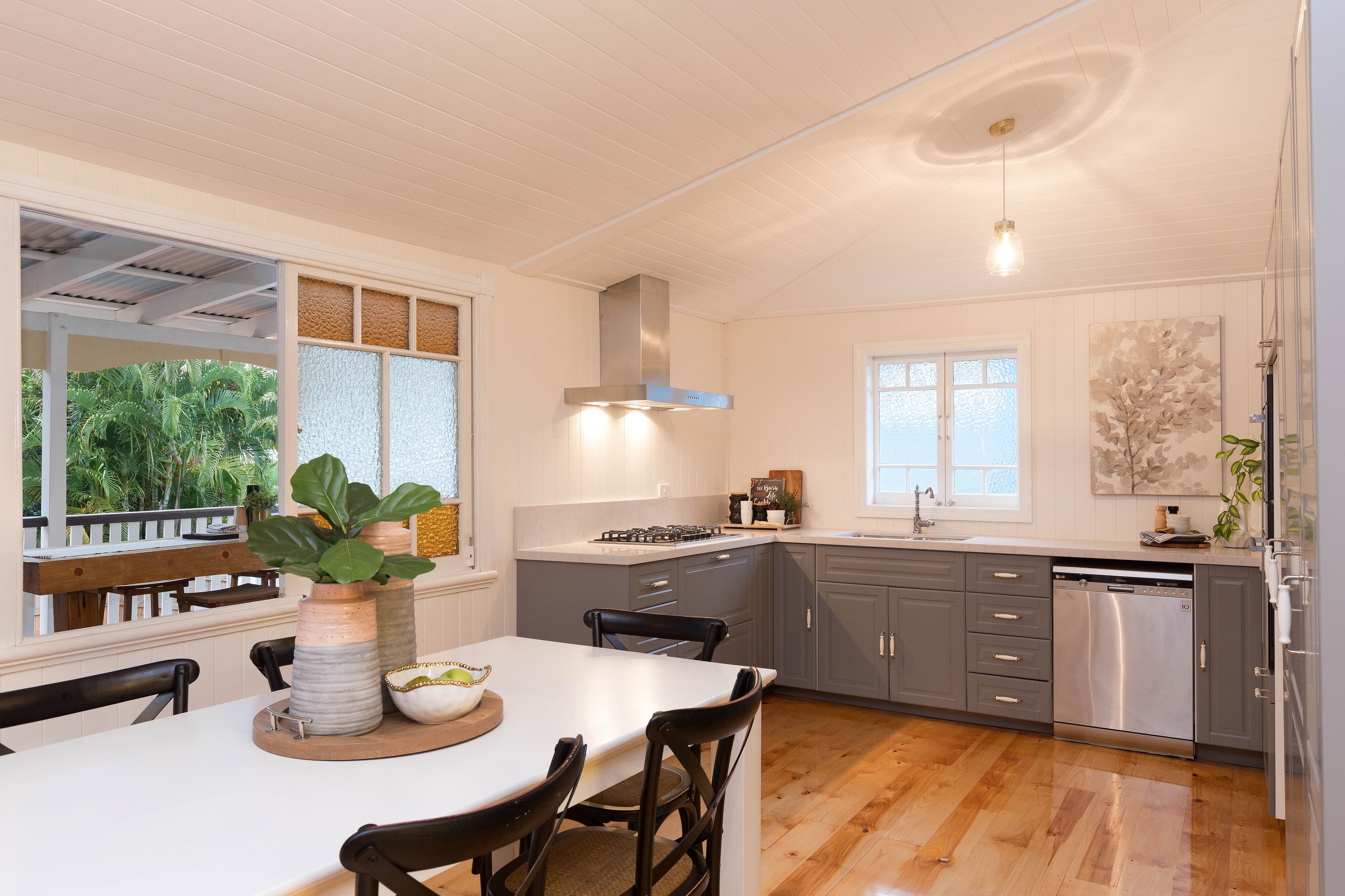 19 Landsdowne Street, Coorparoo QLD 4151, Coorparoo - Thumbnail 5