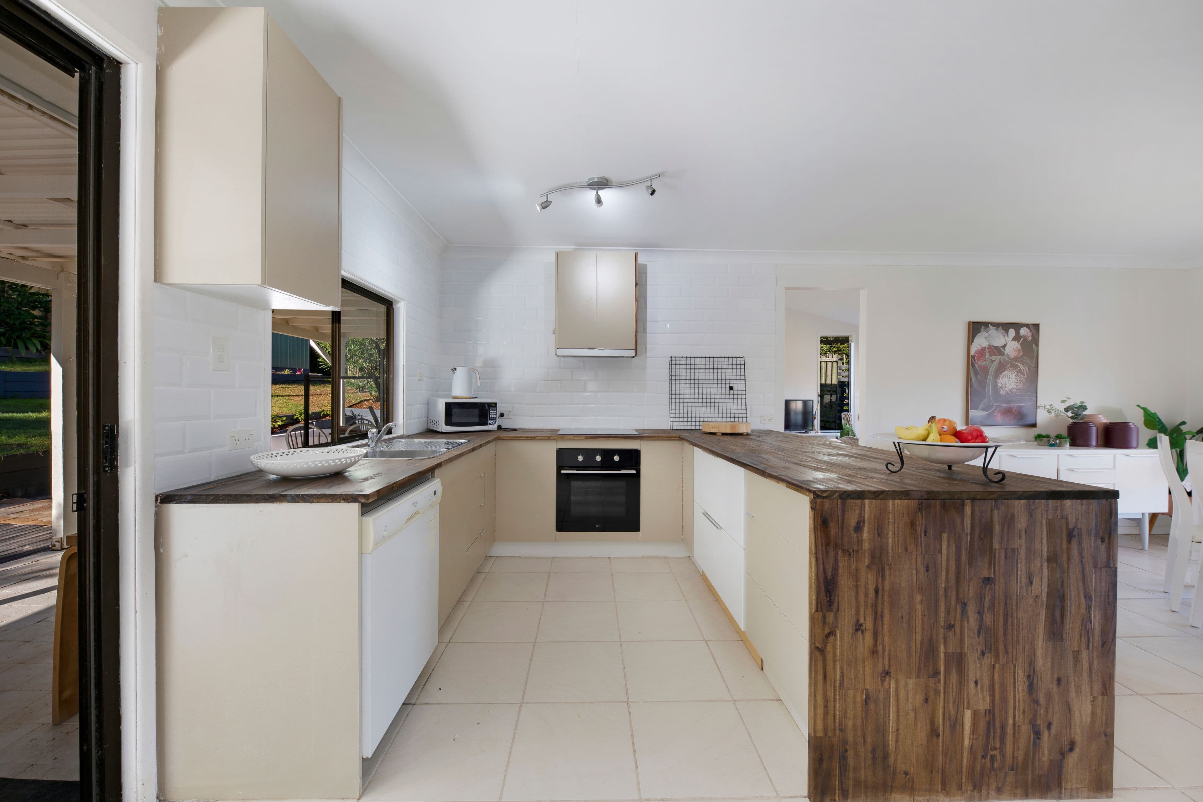 17 Cadagi Court, Kuluin QLD 4558, Kuluin - Thumbnail 3