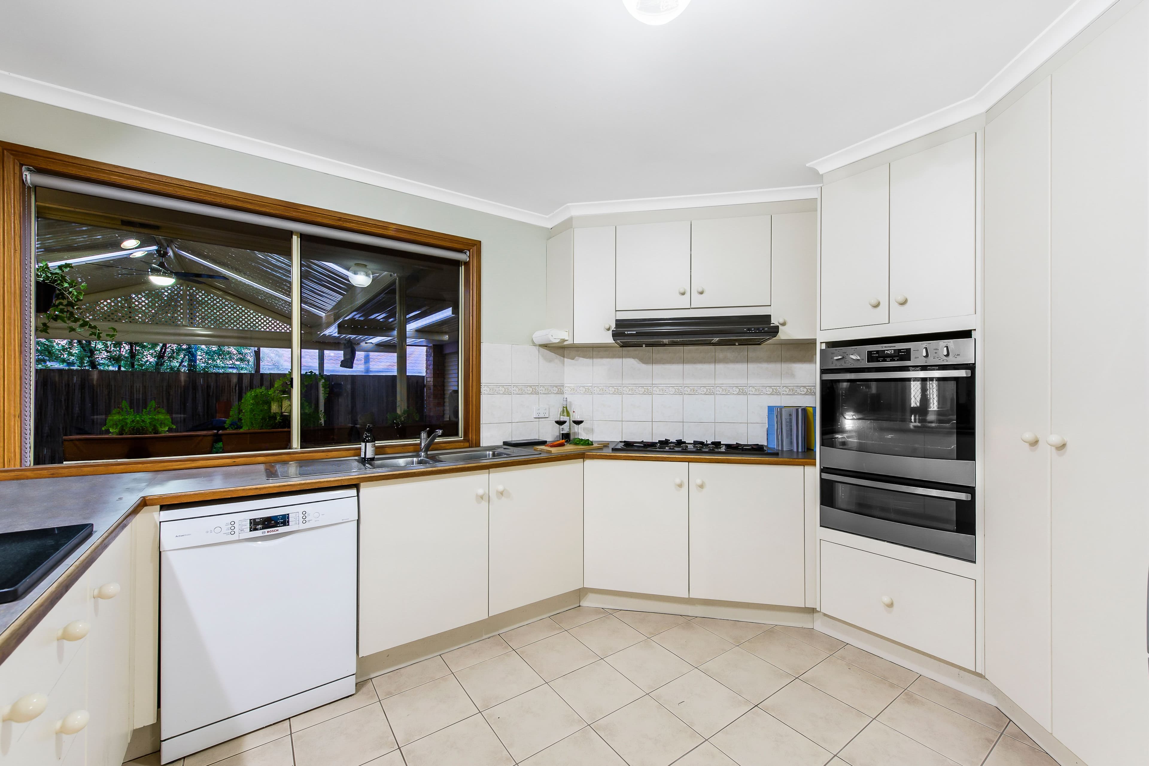 9 Sundew Close, Hillside VIC 3037, Hillside - Thumbnail 4