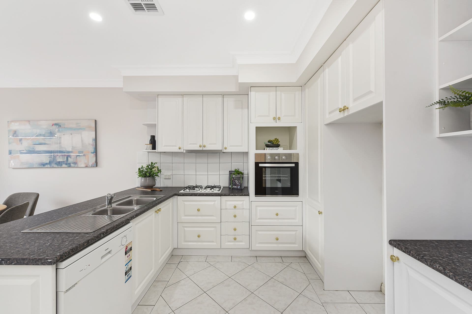 12A Thurston Street, Box Hill VIC 3128, Box Hill - Thumbnail 3