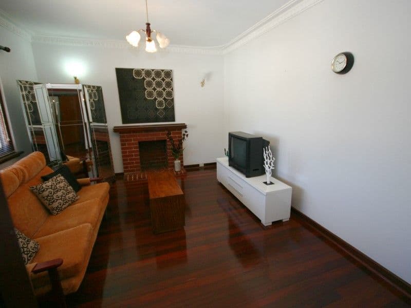 193 Treasure Road, QUEENS PARK WA 6107, Queens Park - Thumbnail 3