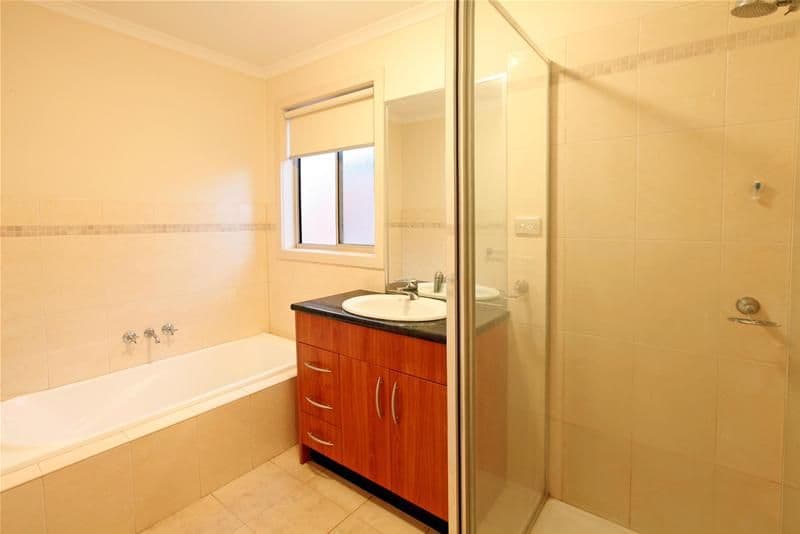 163 The Lakes Boulevard, SOUTH MORANG VIC 3752, South Morang - Thumbnail 5