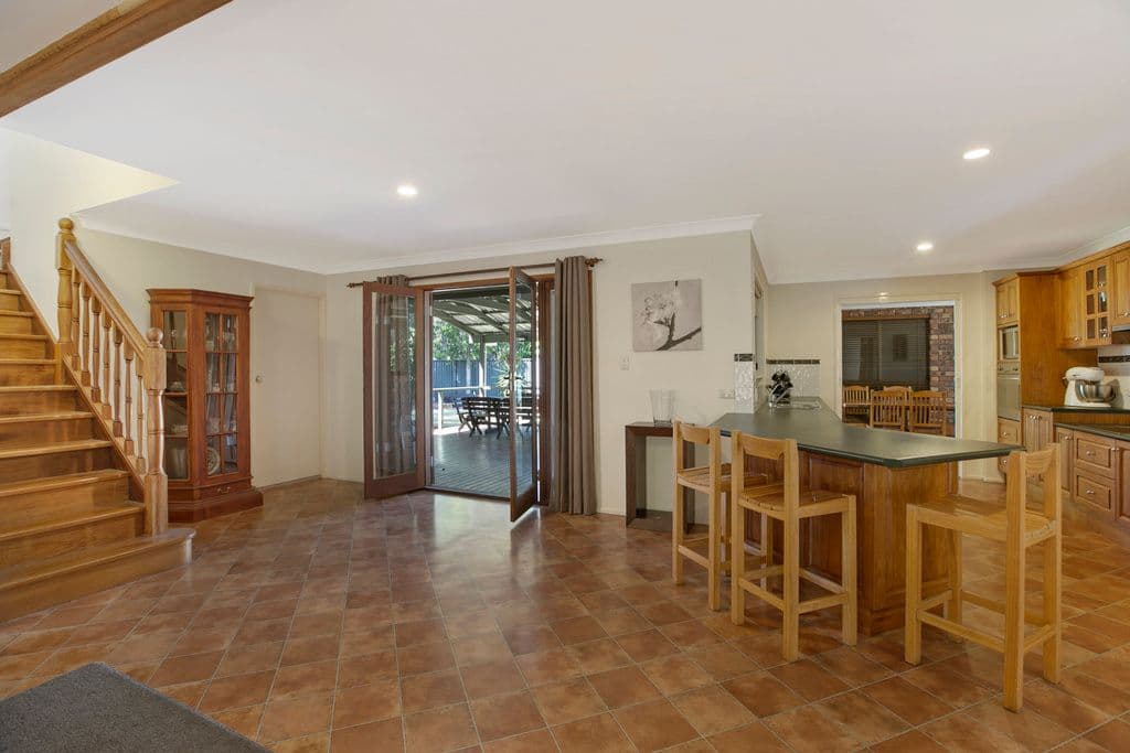 6 Caister Court, CARINDALE QLD 4152, Carindale - Thumbnail 7