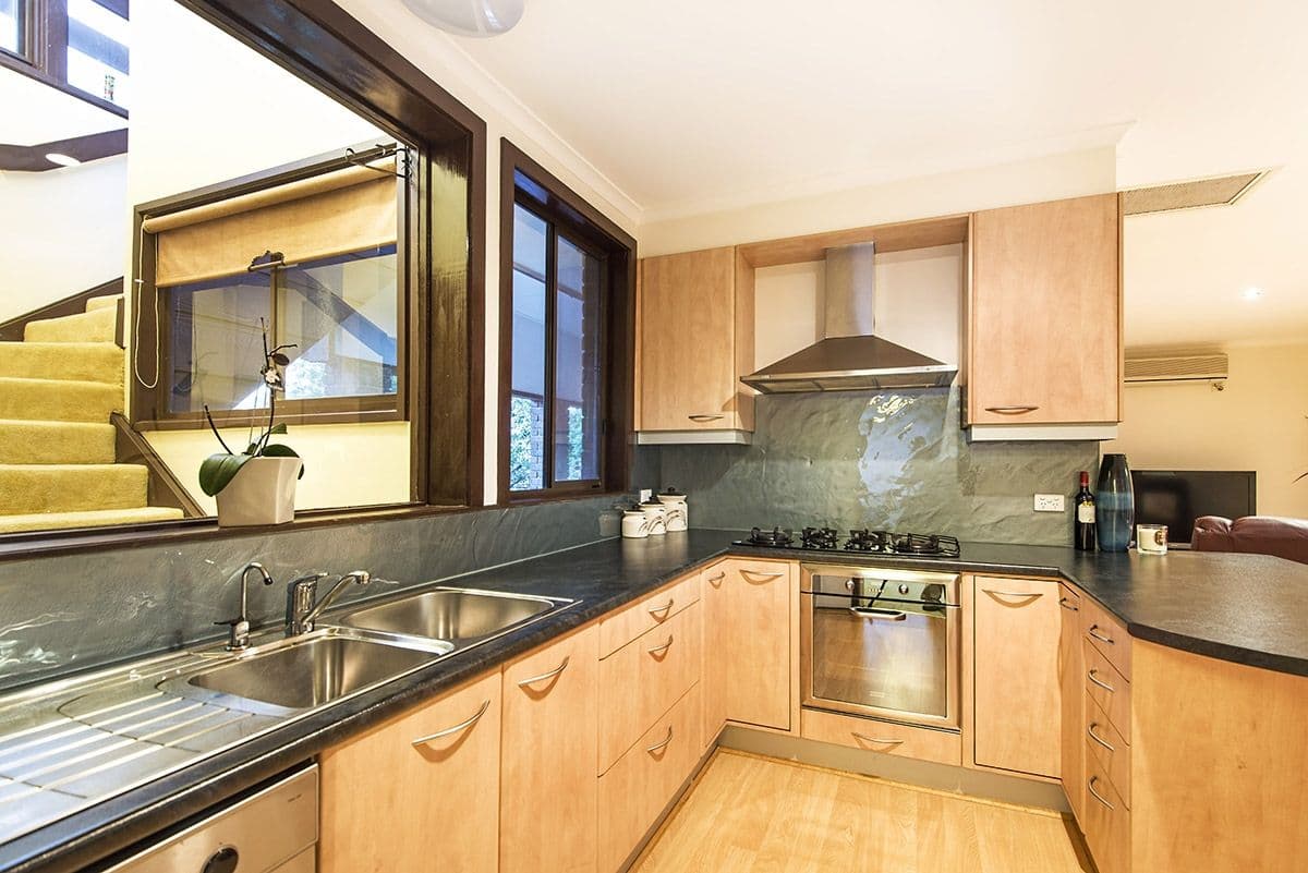 47 Buckmaster Drive, Mill Park VIC 3082, Mill Park - Thumbnail 4