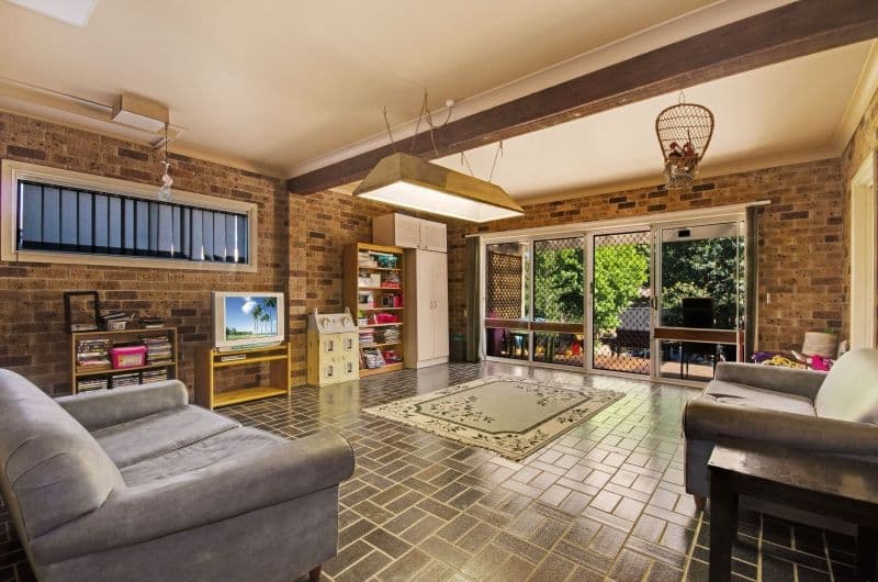 26 Womboyne Avenue, KELLYVILLE NSW 2155, Kellyville - Thumbnail 2
