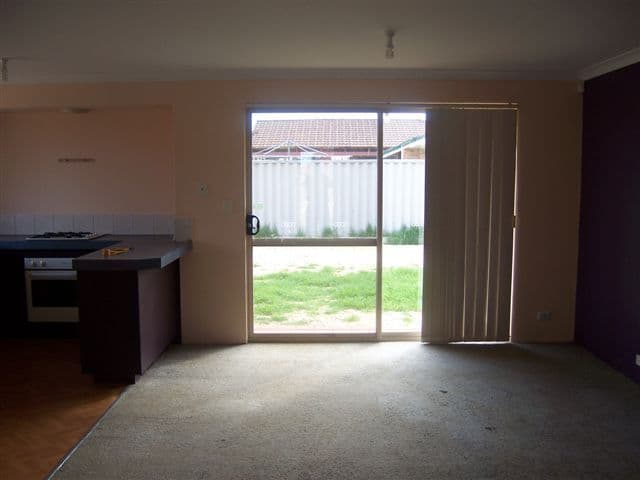 10 Hastie Close, BROOKDALE WA 6112, Brookdale - Thumbnail 4