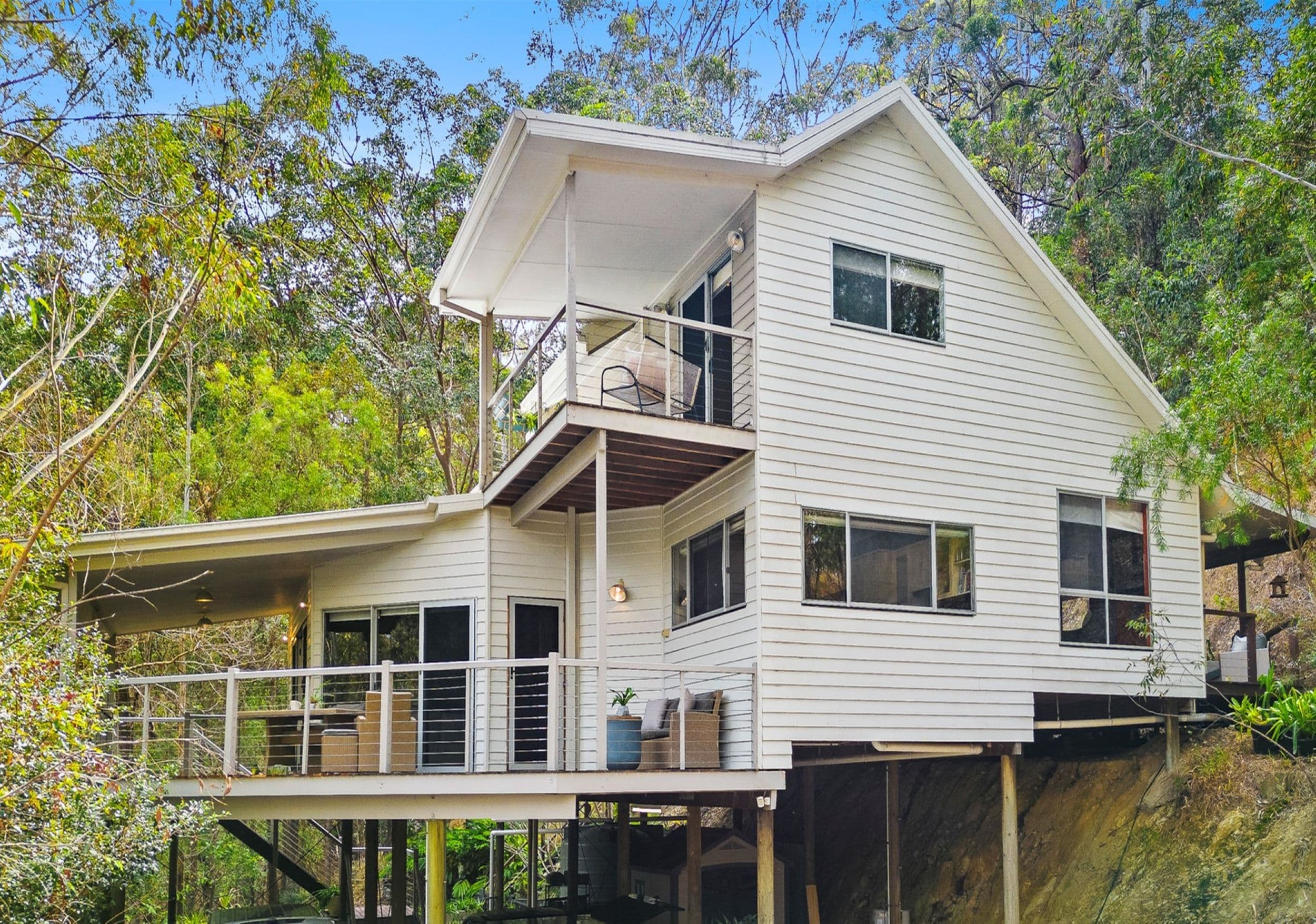 27 Bronhill Street, Currumbin Waters QLD 4223, Currumbin Waters - Image 1