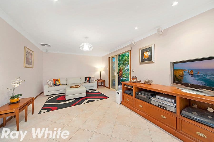 20 Lockhart Avenue, CASTLE HILL NSW 2154, Castle Hill - Thumbnail 2