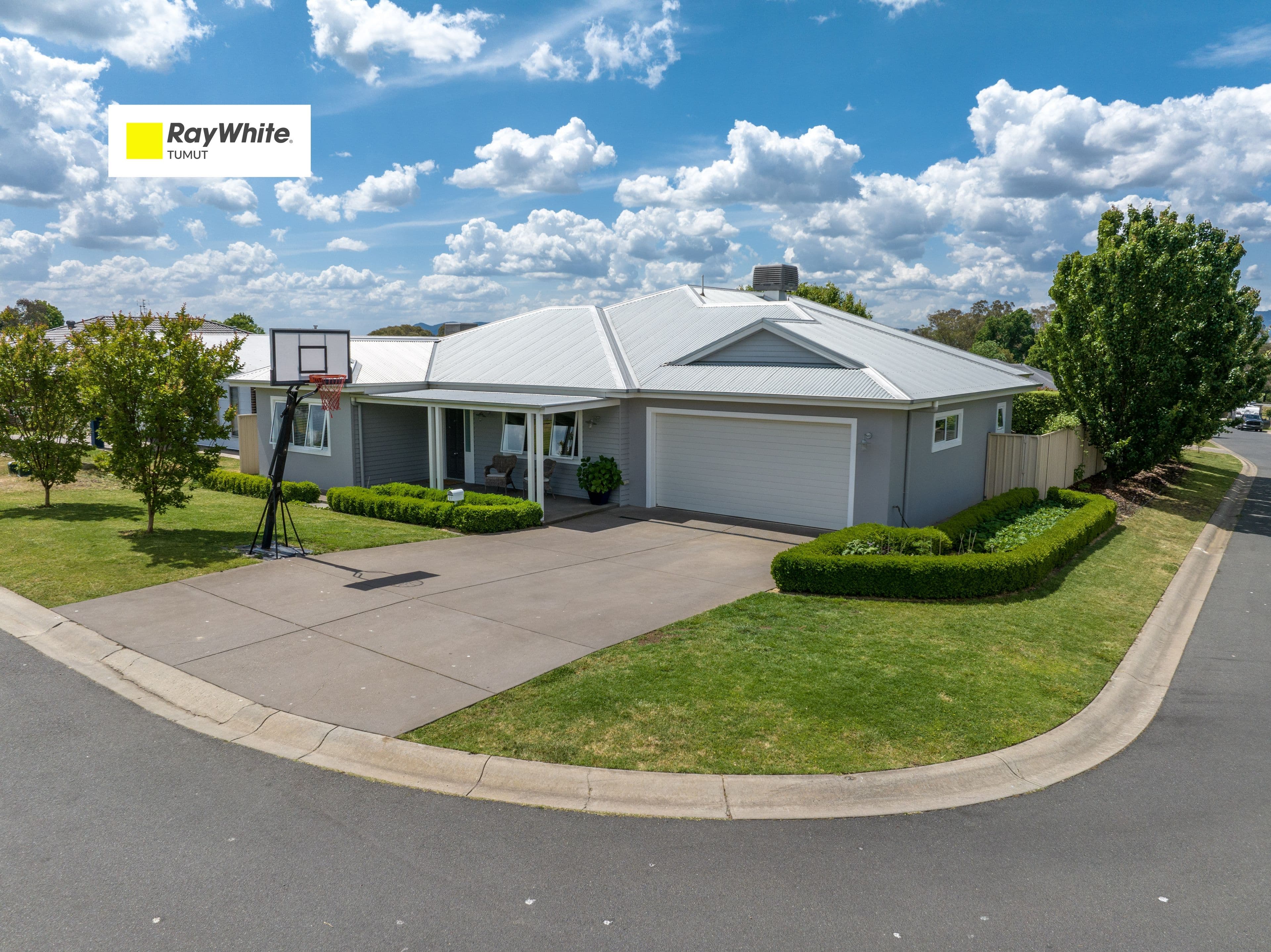 27 Jeffery Circuit, Tumut NSW 2720, Tumut - Image 1