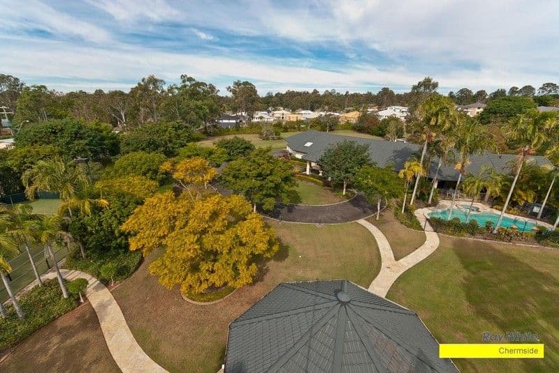 240 Ridley Road, BRIDGEMAN DOWNS QLD 4035, Bridgeman Downs - Thumbnail 2