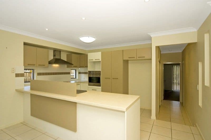 19 Speckled Circuit, SPRINGFIELD LAKES QLD 4300, Springfield Lakes - Thumbnail 2