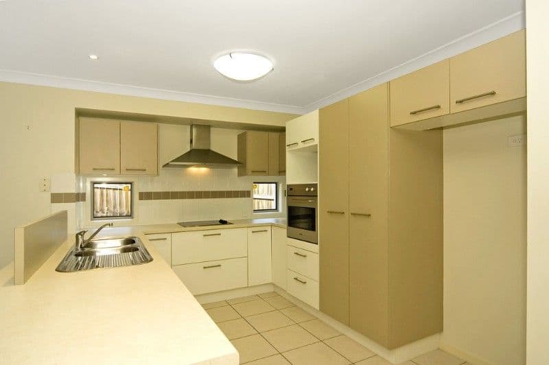 19 Speckled Circuit, SPRINGFIELD LAKES QLD 4300, Springfield Lakes - Thumbnail 3