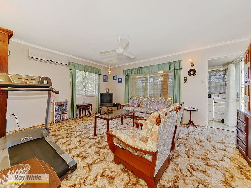 18 Waratah Drive, CLONTARF QLD 4019, Clontarf - Thumbnail 4