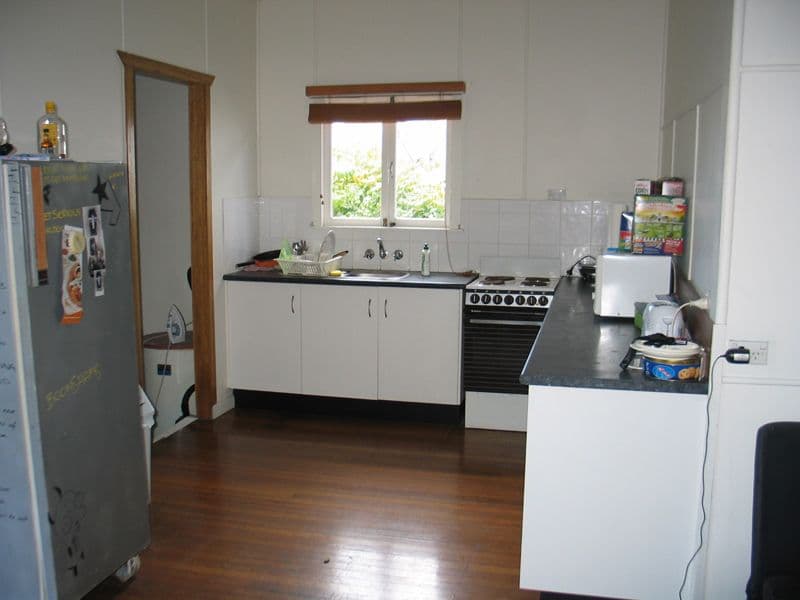 1027 Gold Coast Highway, PALM BEACH QLD 4221, Palm Beach - Thumbnail 3