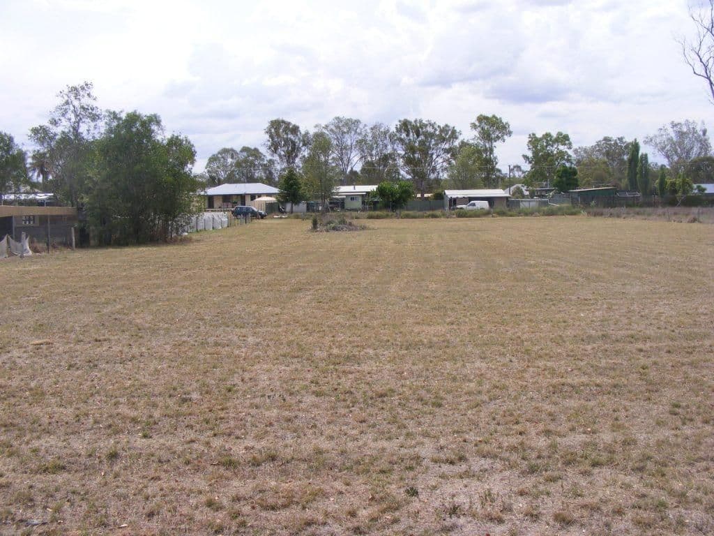 11 Home Street, Nanango QLD 4615, Nanango - Thumbnail 2