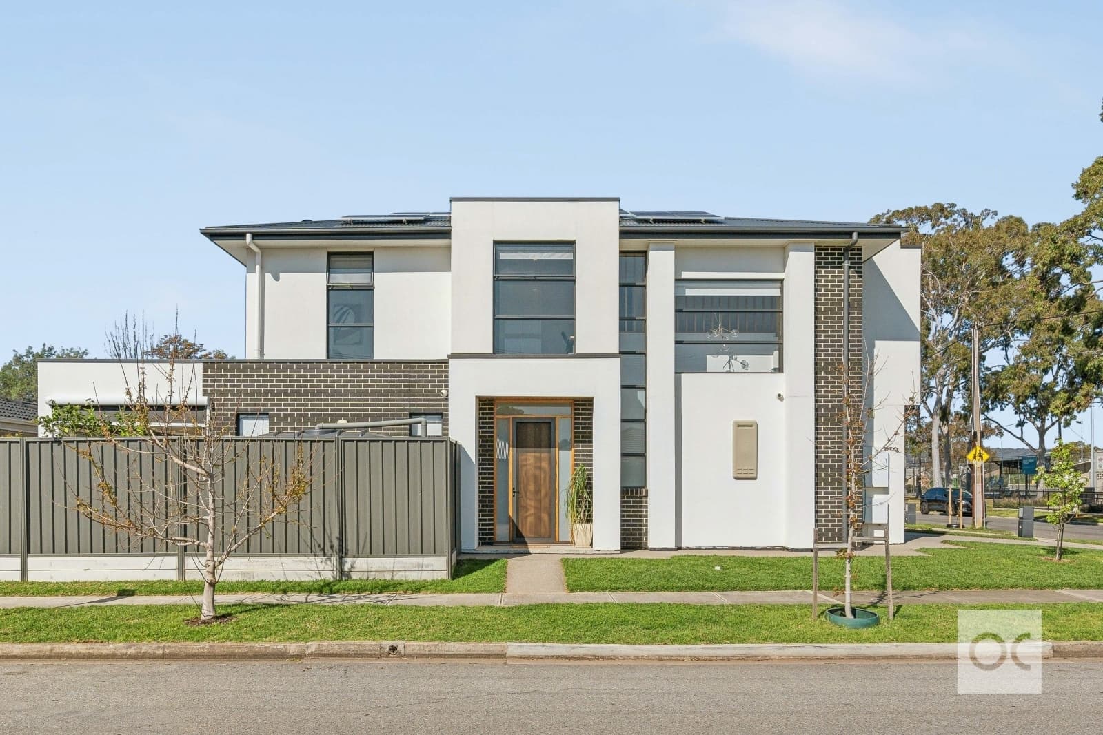 27 Sandison Avenue, Park Holme - Image 1