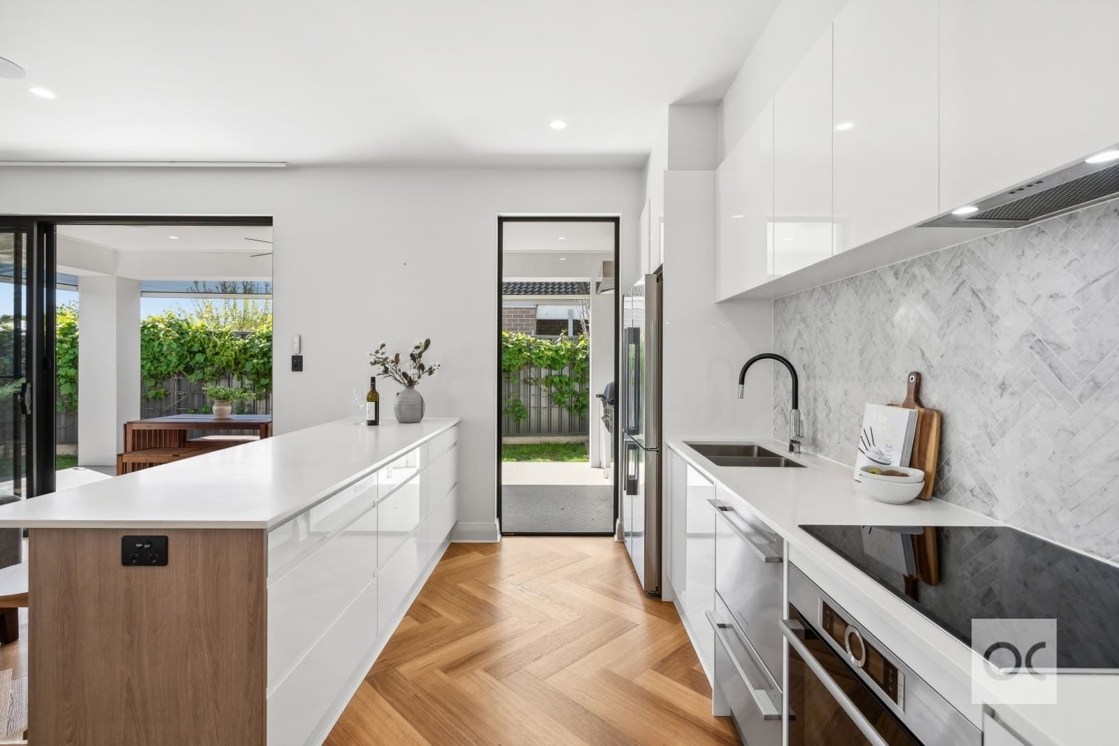 27 Sandison Avenue, Park Holme - Thumbnail 6