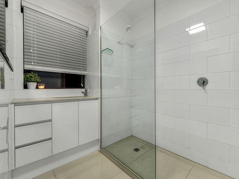 10 Knowsley Street, Greenslopes QLD 4120, Greenslopes - Thumbnail 8