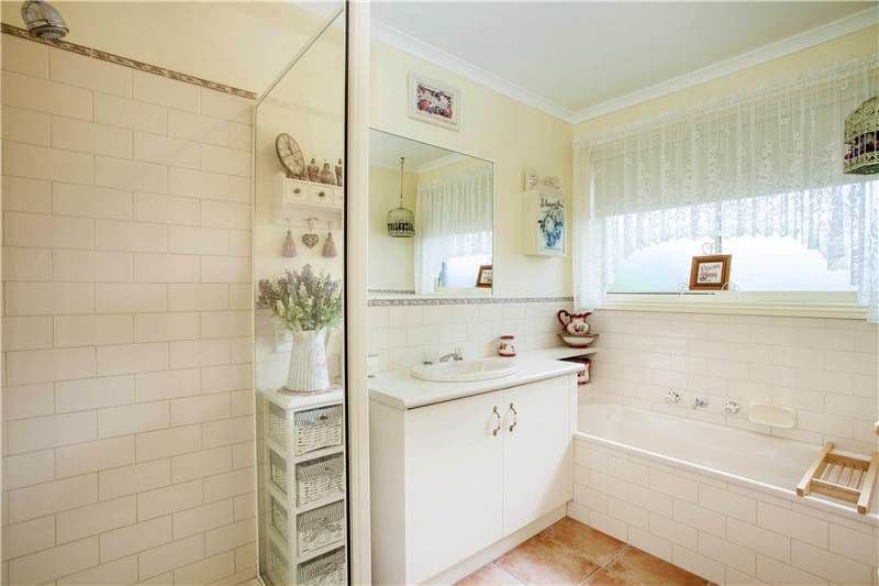 100 Charlton Road, BANNOCKBURN VIC 3331, Bannockburn - Thumbnail 8