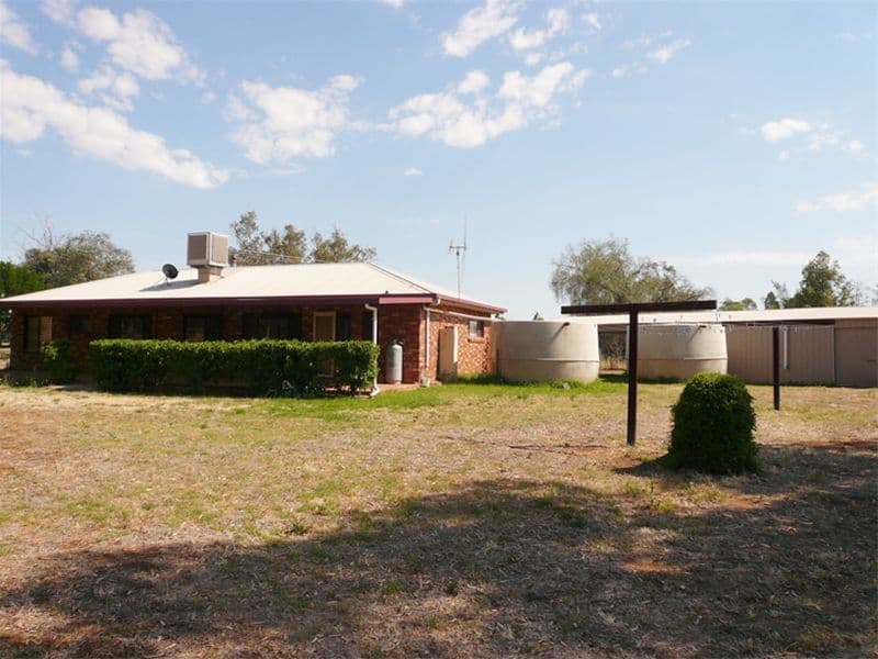 21   Douglas Street, GEURIE NSW 2818, Geurie - Image 1