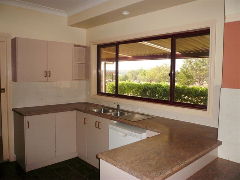21   Douglas Street, GEURIE NSW 2818, Geurie - Thumbnail 2