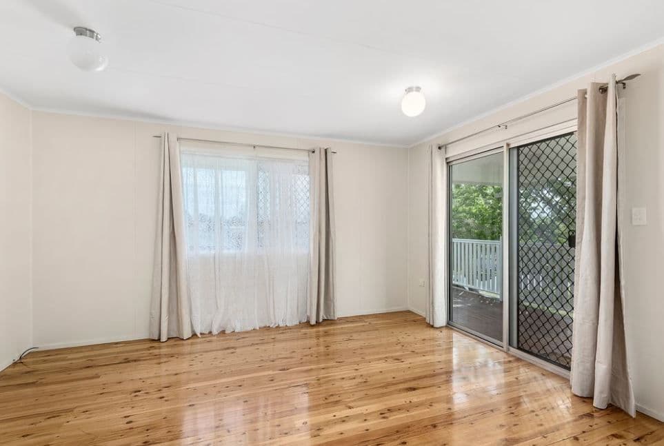 34 Turnberry Way, Brookwater QLD 4300, Brookwater - Thumbnail 2