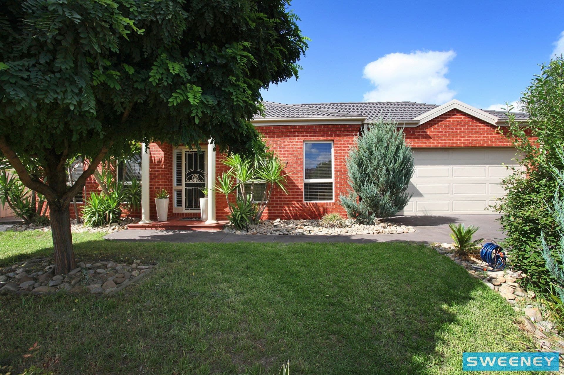 7 Girraween Place, Caroline Springs - Thumbnail 3