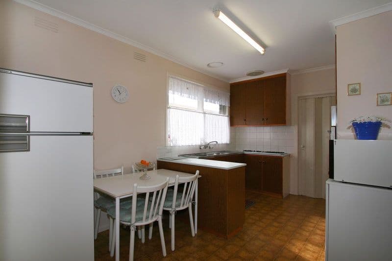 2  Herald Street, CHELTENHAM VIC 3192, Cheltenham - Thumbnail 3
