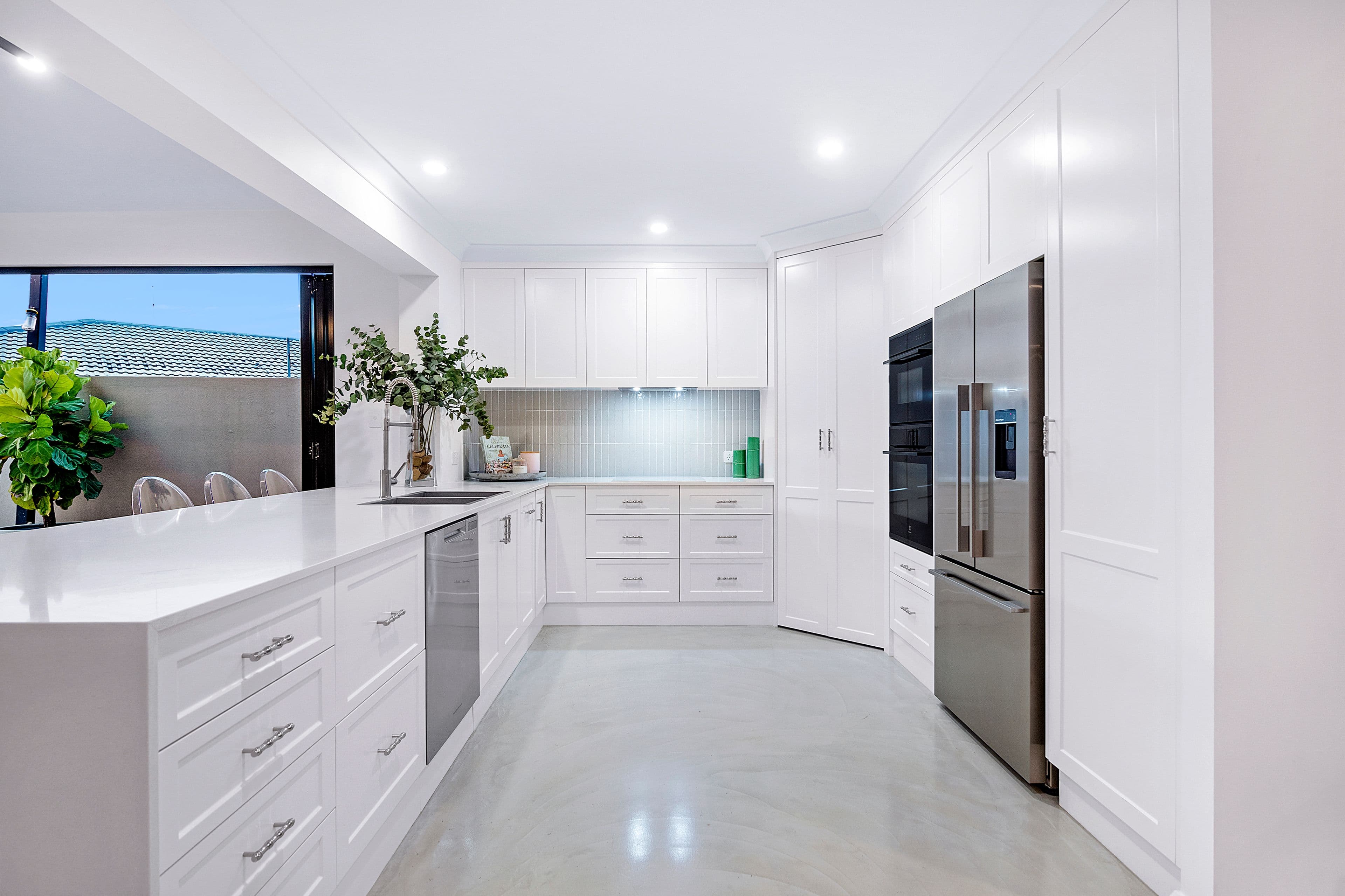 4 Reef Court, Mermaid Waters QLD 4218, Mermaid Waters - Thumbnail 4