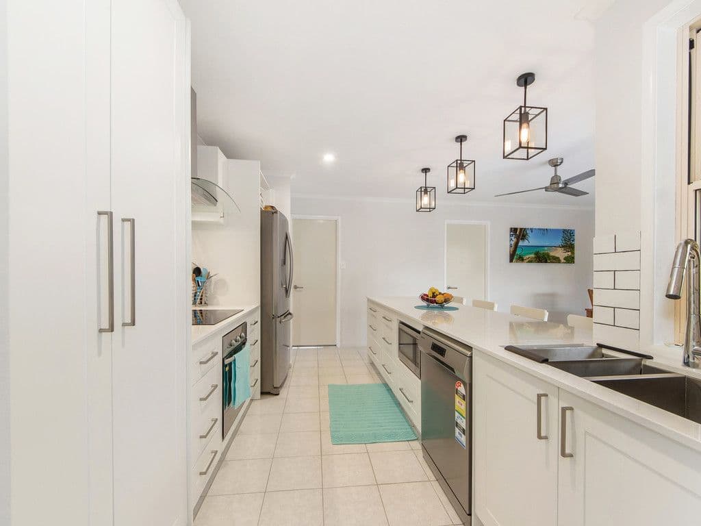 3 Maleny Place, Helensvale QLD 4212, Helensvale - Thumbnail 3