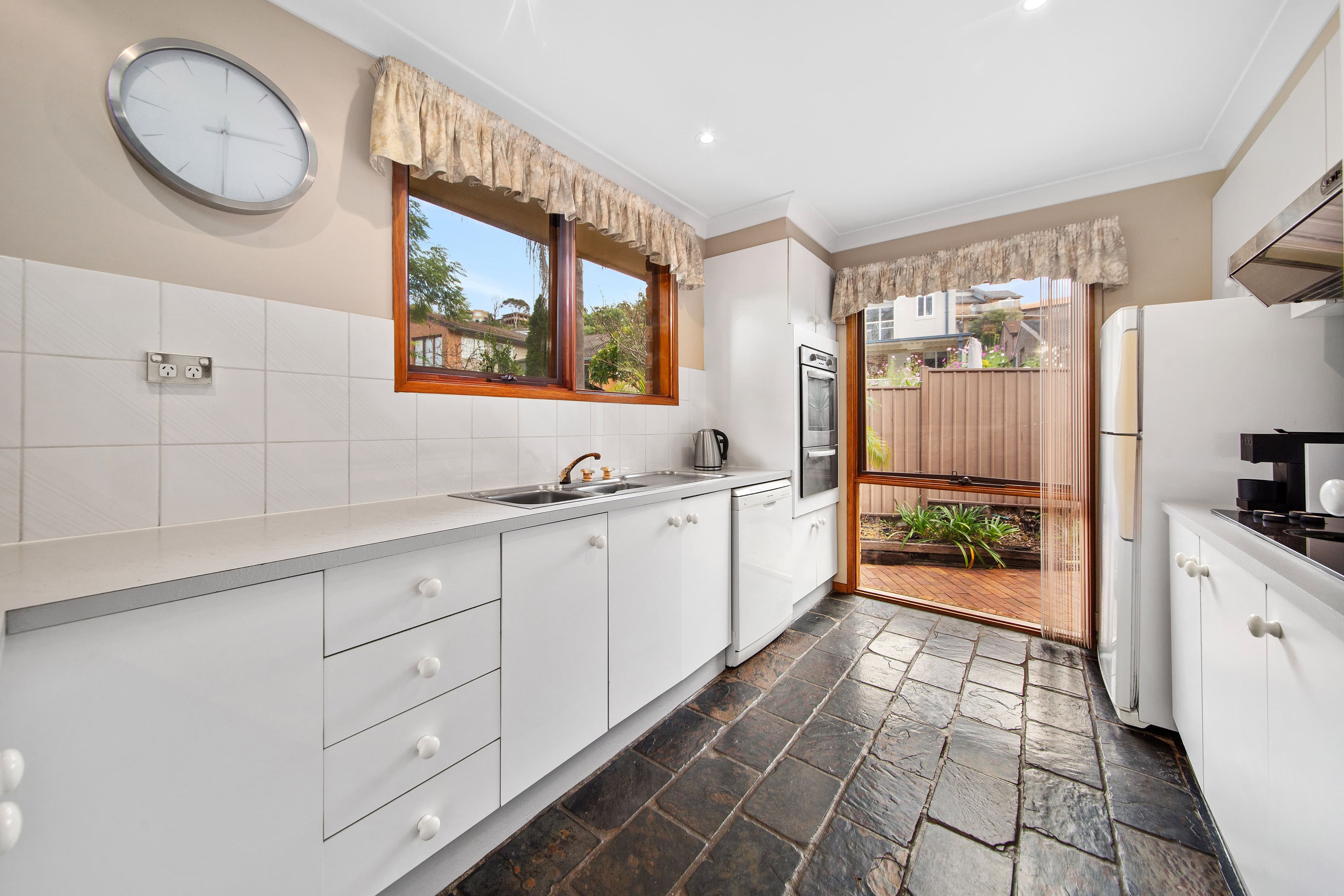 14 Clough Avenue, Illawong NSW 2234, Illawong - Thumbnail 7
