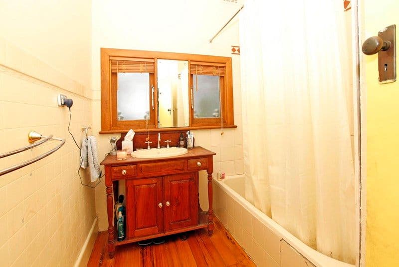 70 Cumberland Road, PASCOE VALE VIC 3044, Pascoe Vale - Thumbnail 4