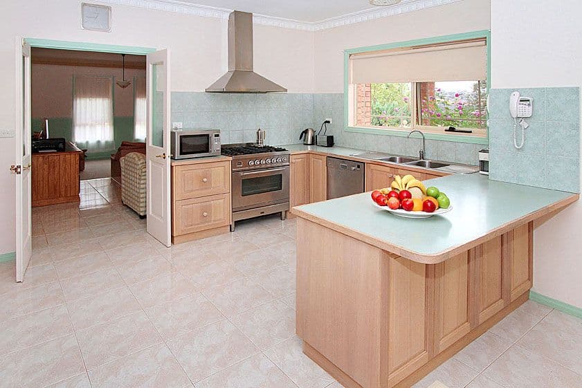 2 Piccadilly Court, GREENVALE VIC 3059, Greenvale - Thumbnail 4