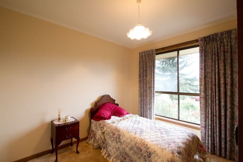1 Wrixon Street, ROMSEY VIC 3434, Romsey - Thumbnail 8