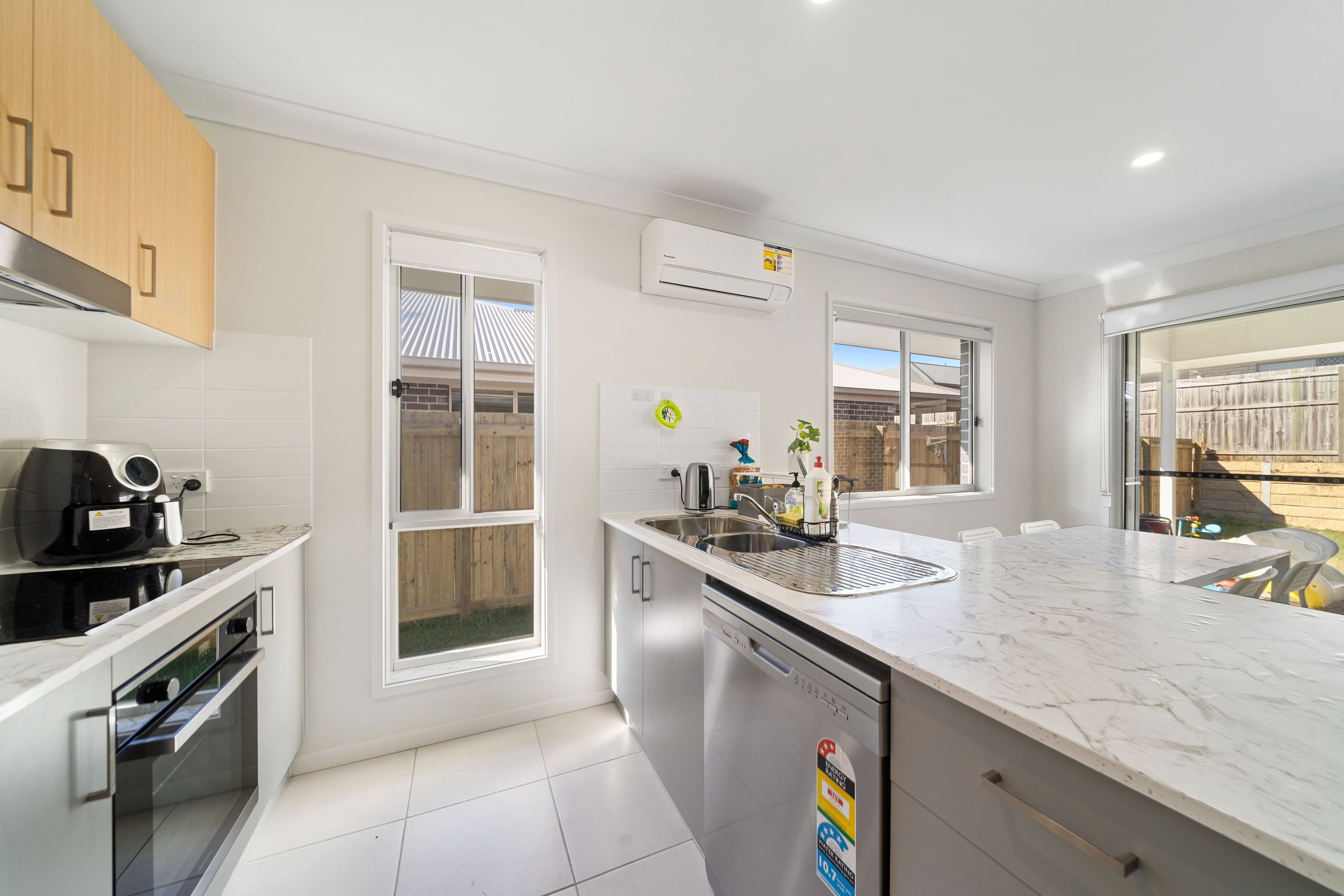 35 Eileen Court, Logan Reserve QLD 4133, Logan Reserve - Thumbnail 3