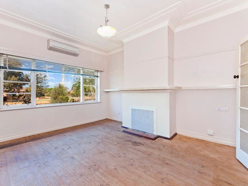 13 Webster Street, Mortlake VIC 3272, Mortlake - Thumbnail 3