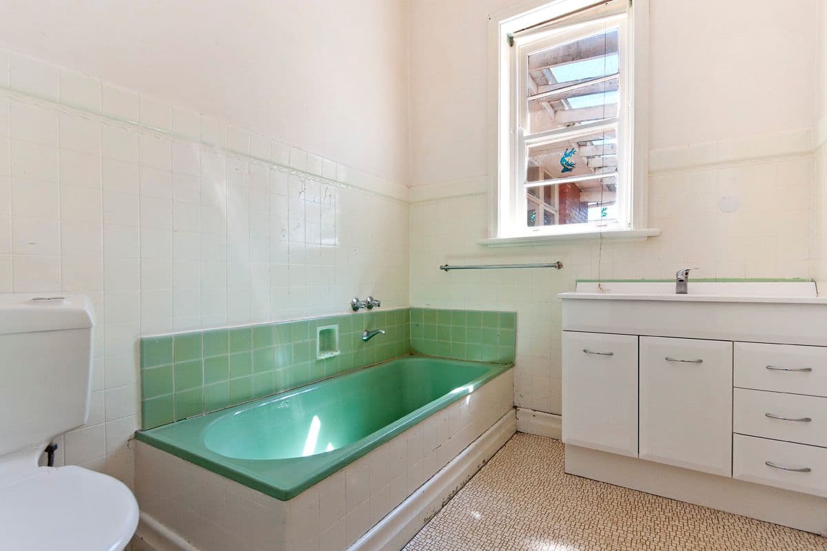 13 Webster Street, Mortlake VIC 3272, Mortlake - Thumbnail 8