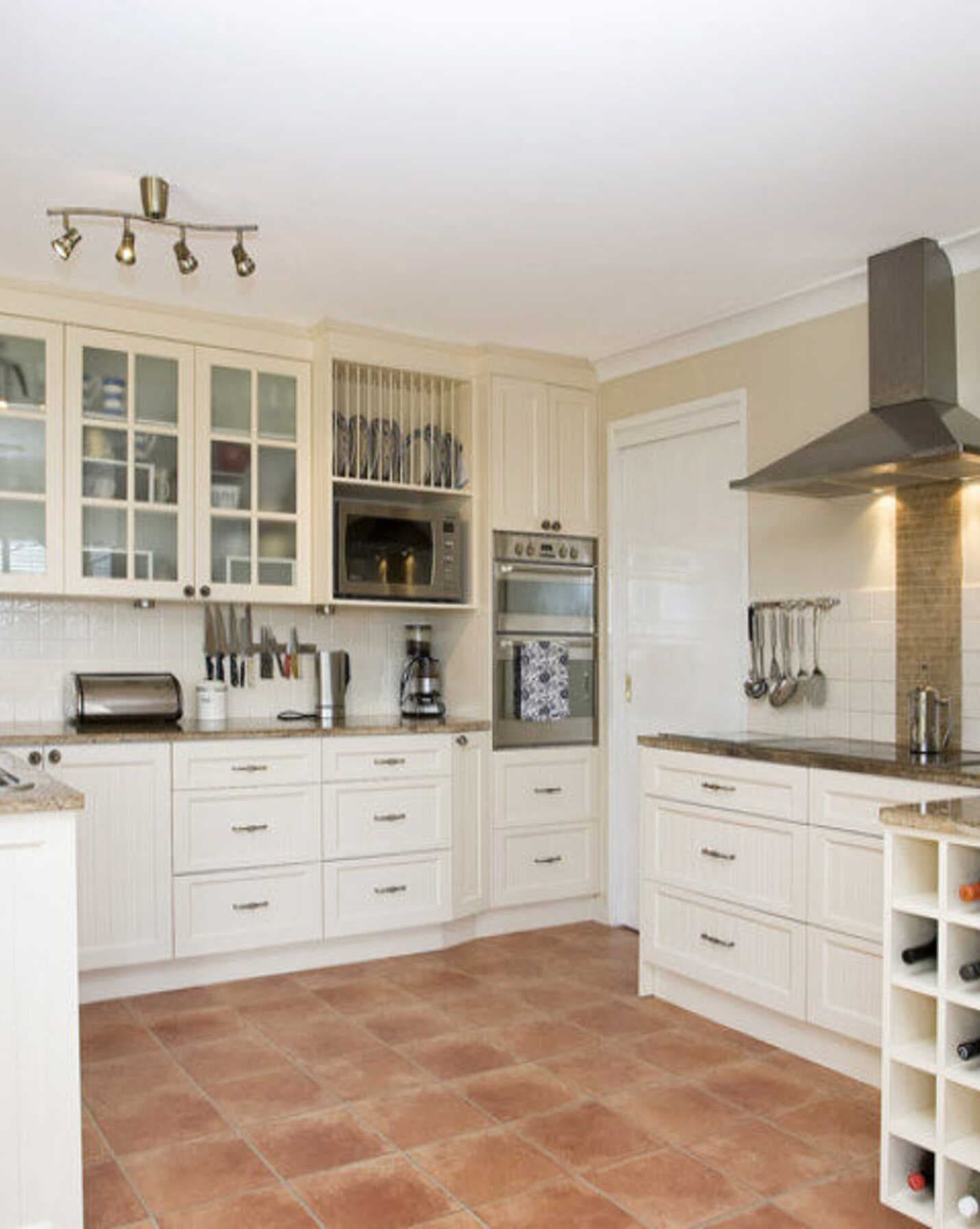 159 Ringwood Road Exeter, Exeter - Thumbnail 4
