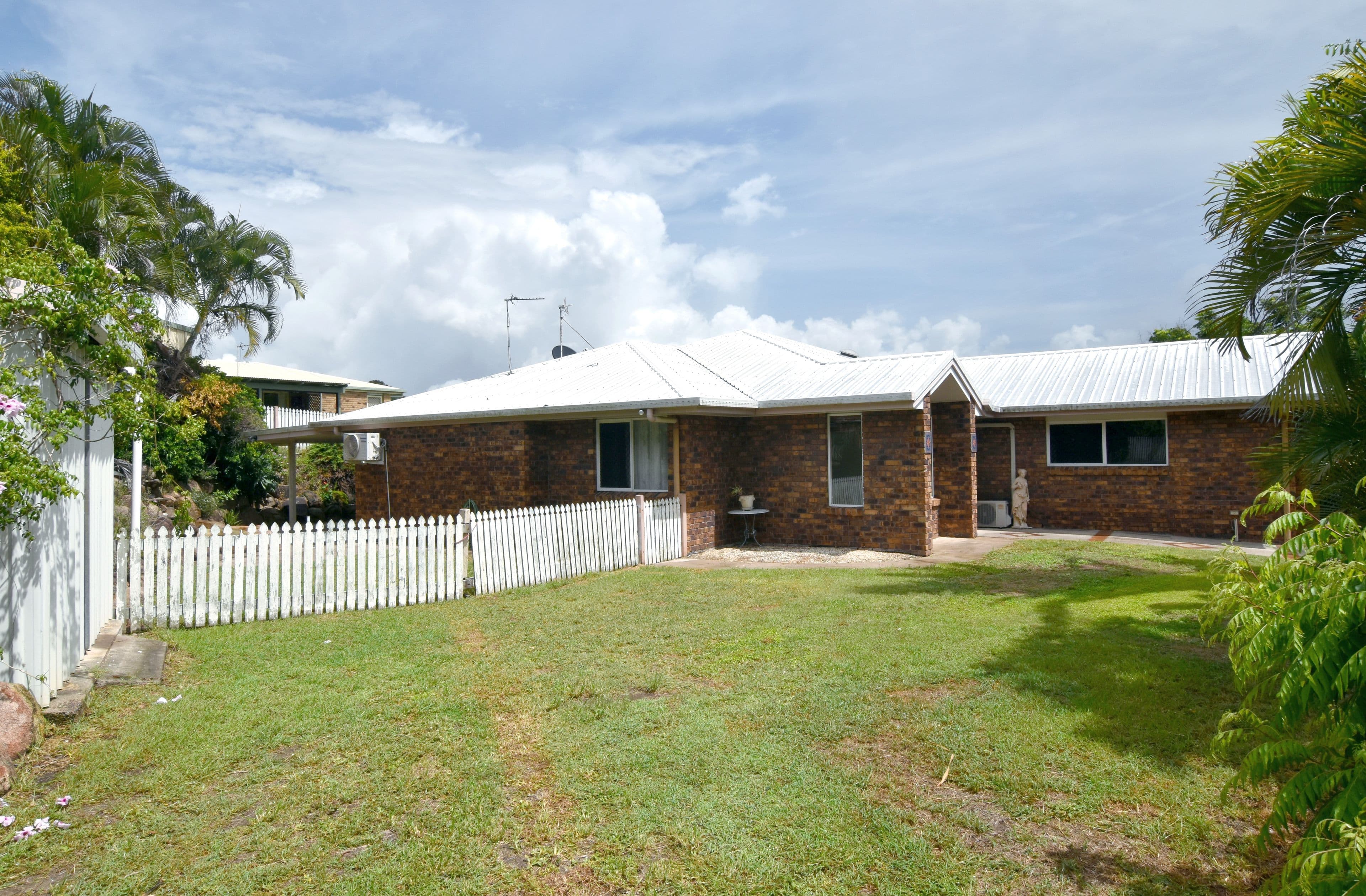 2 Kenneth Court, New Auckland QLD 4680, New Auckland - Image 1