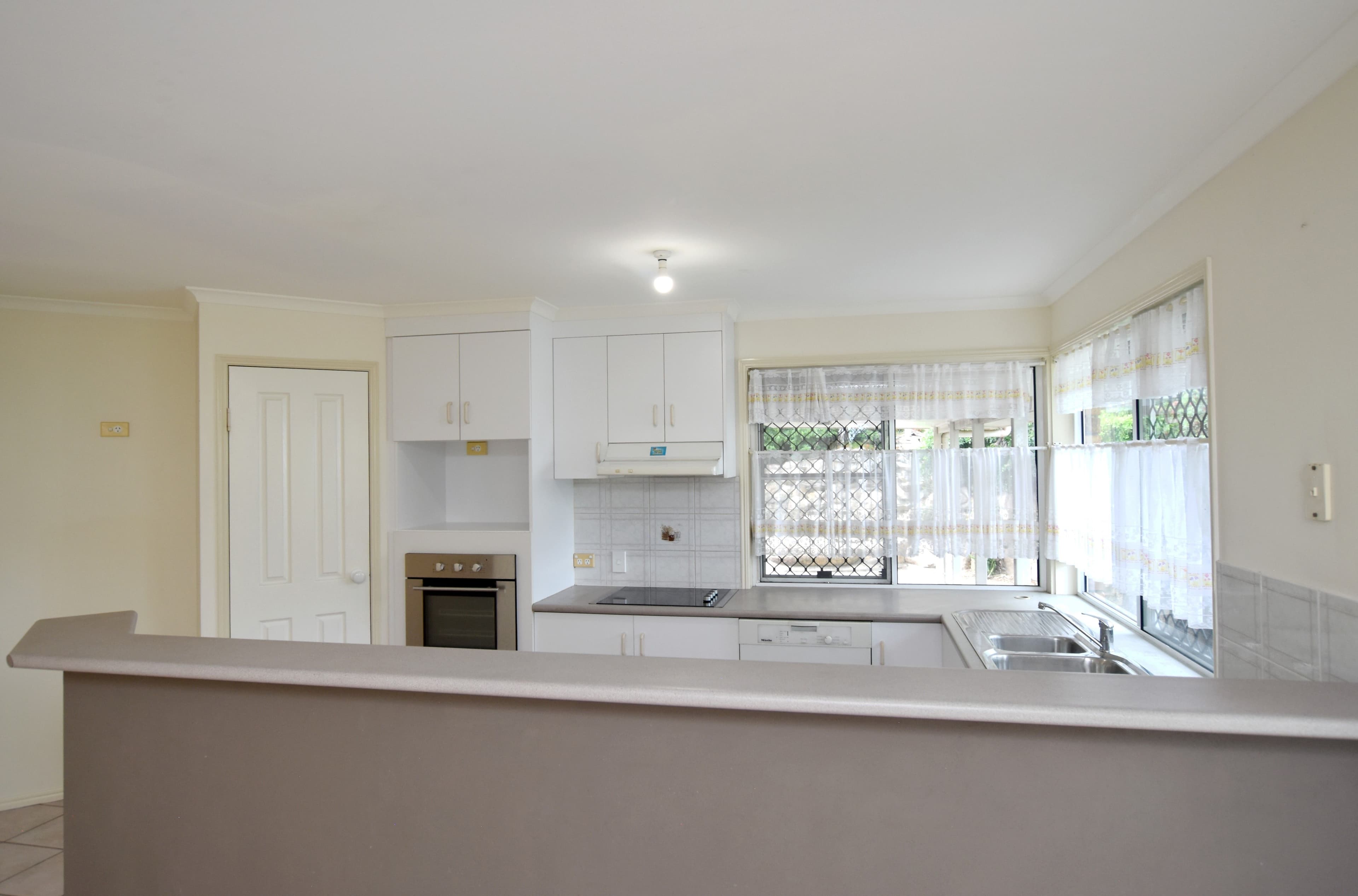 2 Kenneth Court, New Auckland QLD 4680, New Auckland - Thumbnail 4