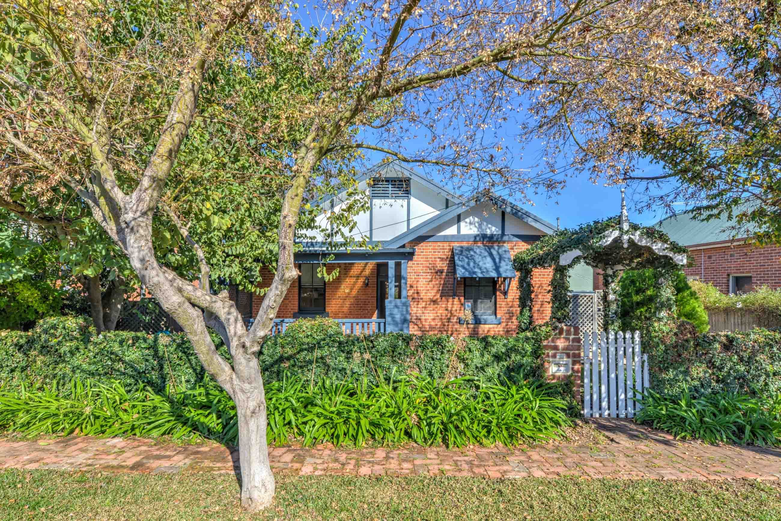 61 Rawson Avenue, Tamworth NSW 2340, Tamworth - Image 1
