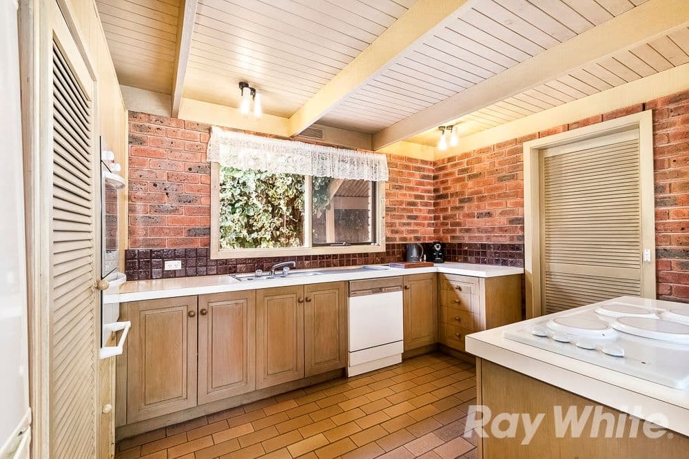18 Darlington Avenue, Wheelers Hill VIC 3150, Wheelers Hill - Thumbnail 4