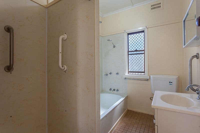 34 Dalgleish Street, South Toowoomba QLD 4350, South Toowoomba - Thumbnail 8